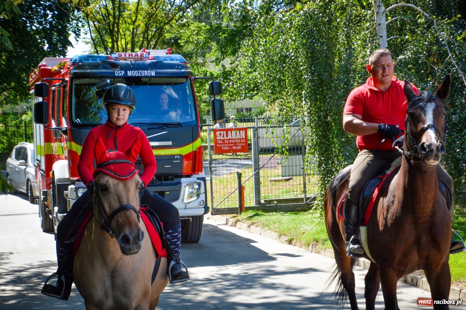 Zdjęcie w galerii na portalu naszraciborz.pl: Dożynki parafii Modzurów w Szonowicach – święto plonów i tradycji wiadomości z regionu