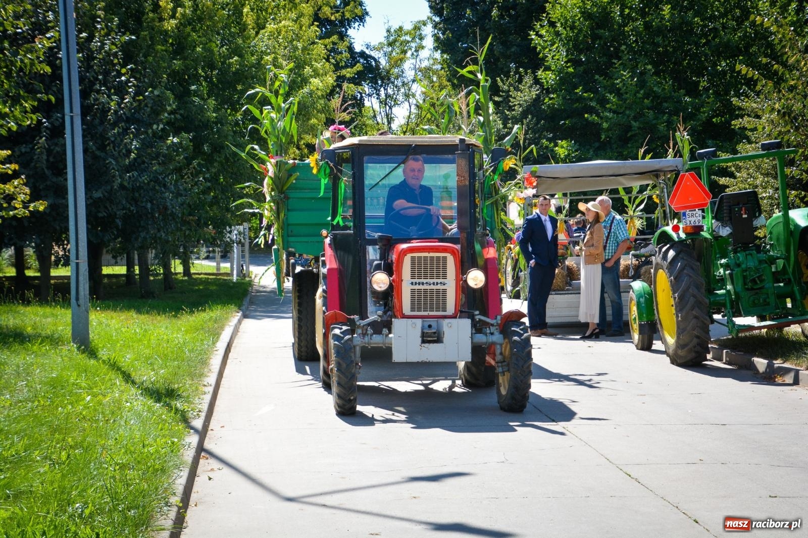 Zdjęcie w galerii na portalu naszraciborz.pl: Dożynki parafii Modzurów w Szonowicach – święto plonów i tradycji wiadomości z regionu