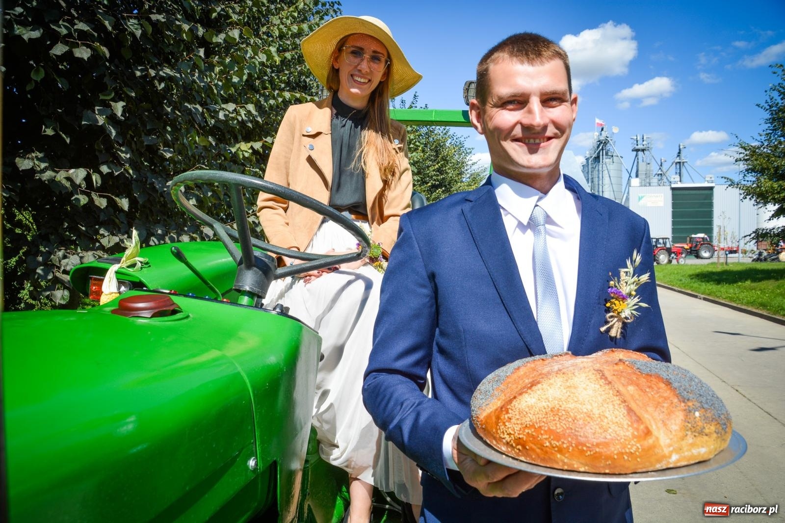 Zdjęcie w galerii na portalu naszraciborz.pl: Dożynki parafii Modzurów w Szonowicach – święto plonów i tradycji wiadomości z regionu