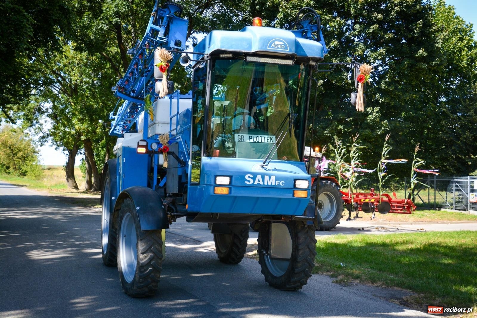 Zdjęcie w galerii na portalu naszraciborz.pl: Dożynki parafii Modzurów w Szonowicach – święto plonów i tradycji wiadomości z regionu