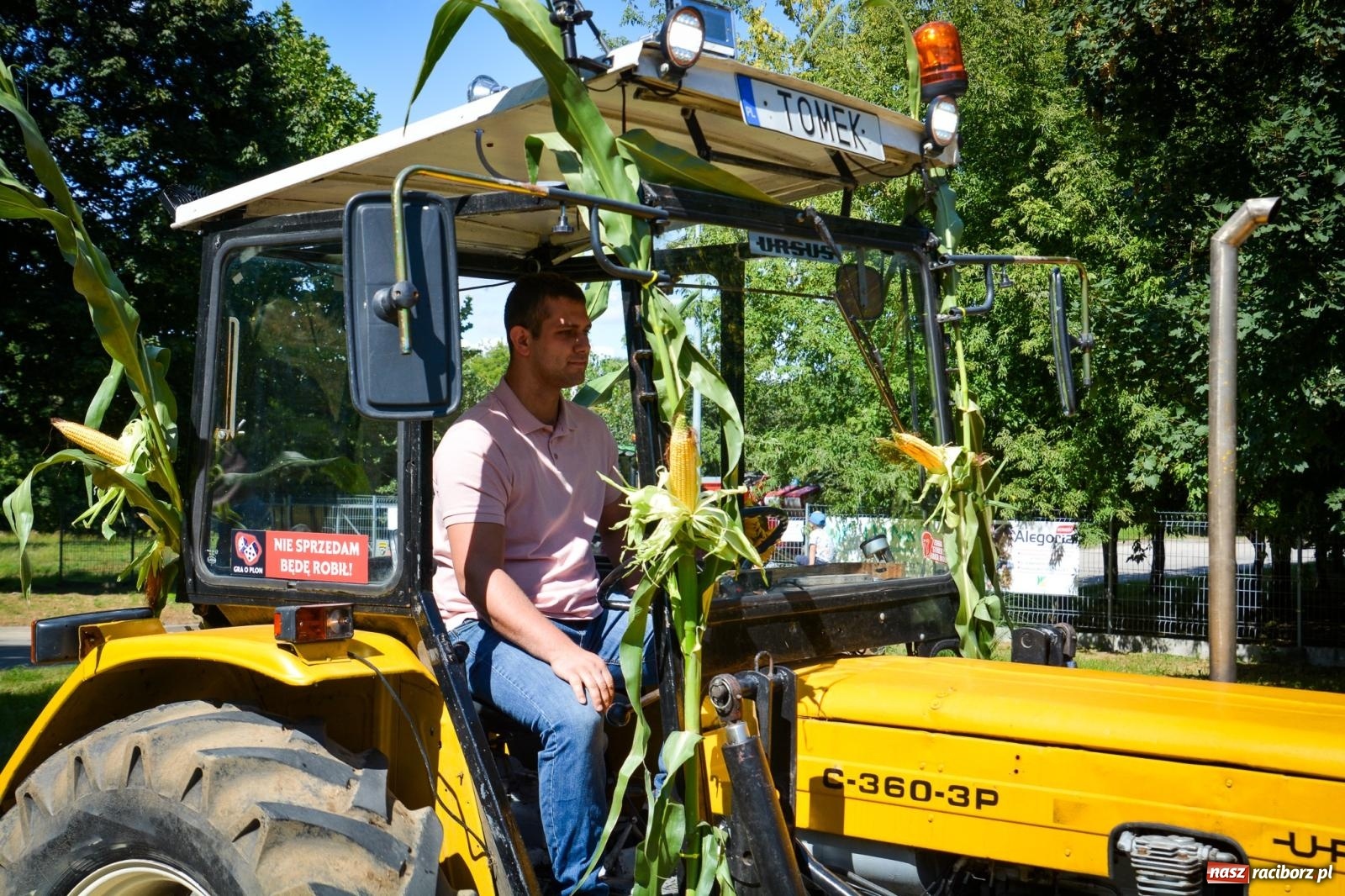 Zdjęcie w galerii na portalu naszraciborz.pl: Dożynki parafii Modzurów w Szonowicach – święto plonów i tradycji wiadomości z regionu