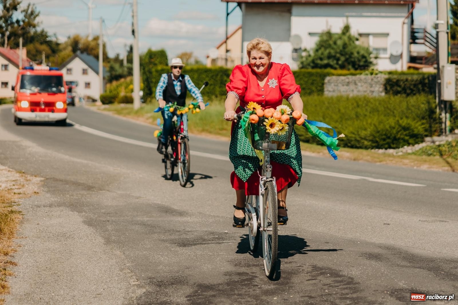 Zdjęcie w galerii na portalu naszraciborz.pl: Maków świętował plony – barwny korowód, konkursy i muzyka [FOTO i WIDEO] wiadomości z regionu