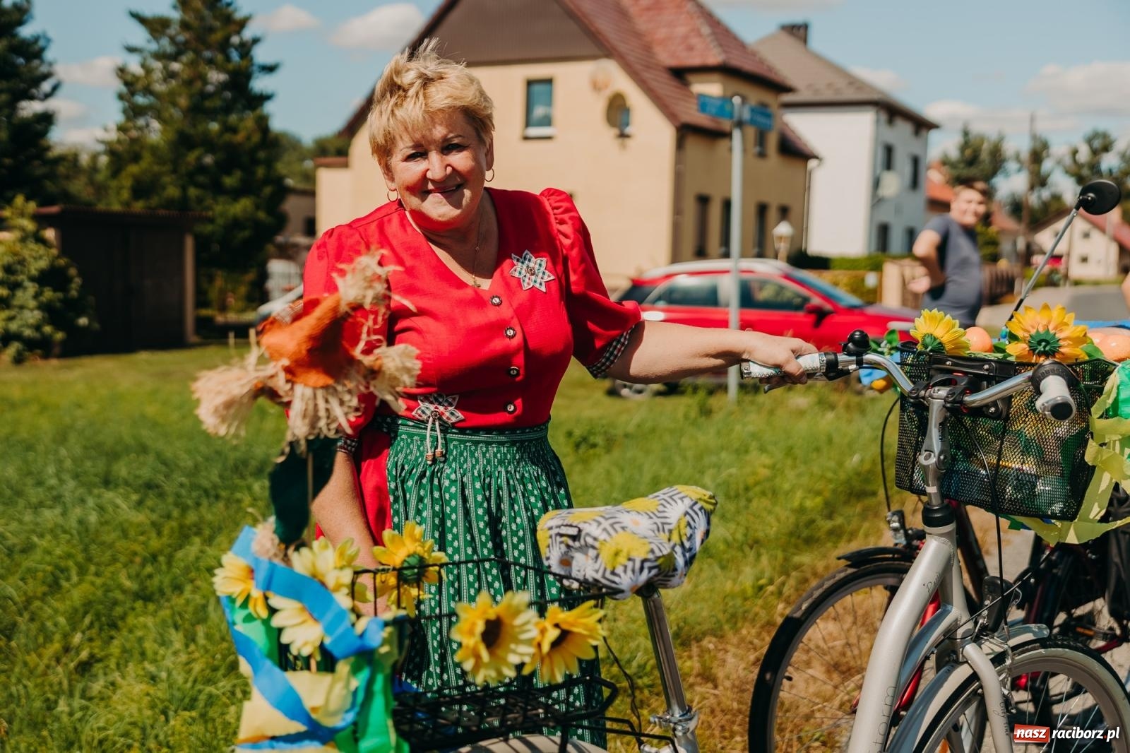 Zdjęcie w galerii na portalu naszraciborz.pl: Maków świętował plony – barwny korowód, konkursy i muzyka [FOTO i WIDEO] wiadomości z regionu