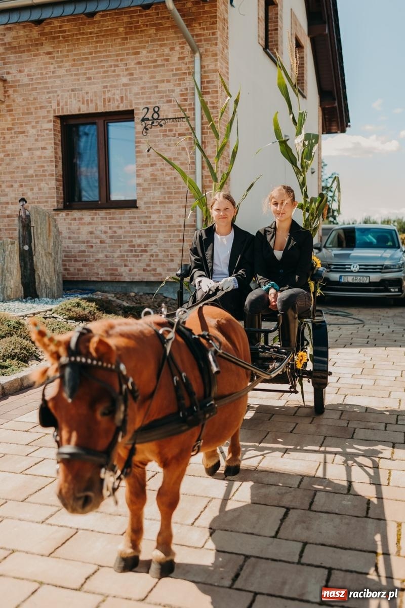 Zdjęcie w galerii na portalu naszraciborz.pl: Maków świętował plony – barwny korowód, konkursy i muzyka [FOTO i WIDEO] wiadomości z regionu