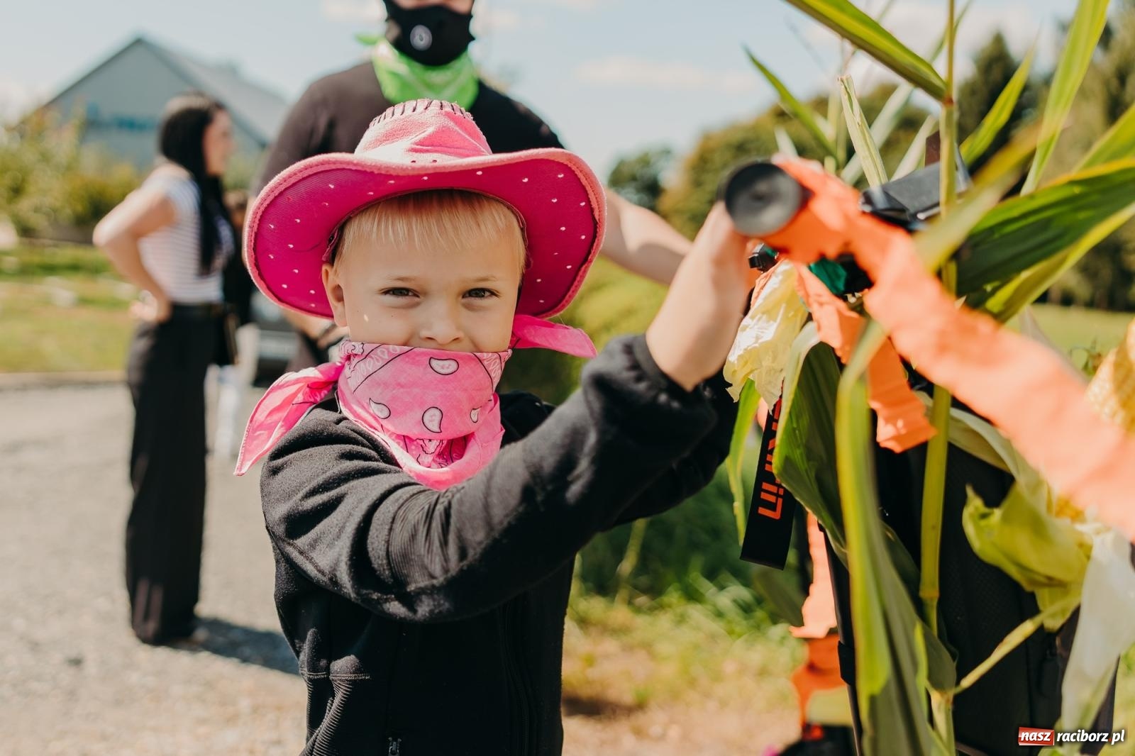 Zdjęcie w galerii na portalu naszraciborz.pl: Maków świętował plony – barwny korowód, konkursy i muzyka [FOTO i WIDEO] wiadomości z regionu