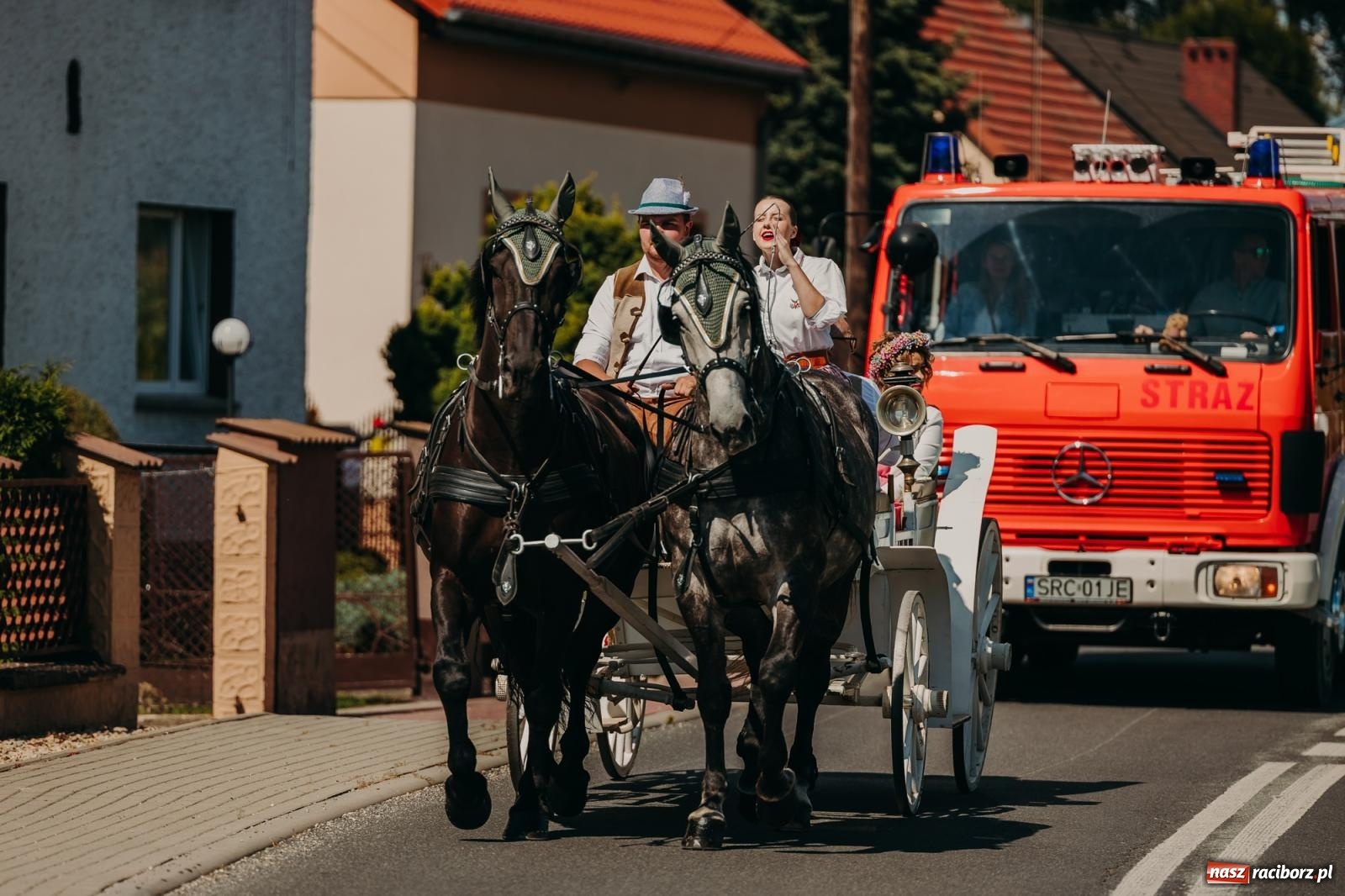 Zdjęcie w galerii na portalu naszraciborz.pl: Maków świętował plony – barwny korowód, konkursy i muzyka [FOTO i WIDEO] wiadomości z regionu