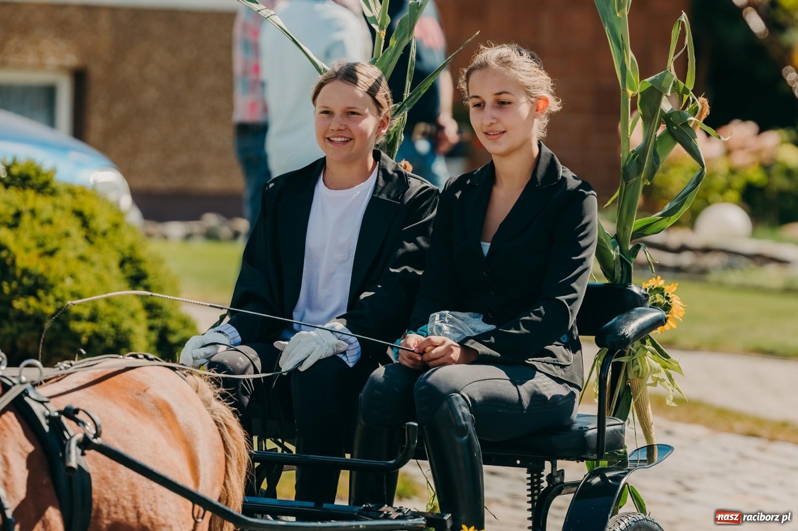 Zdjęcie w galerii na portalu naszraciborz.pl: Maków świętował plony – barwny korowód, konkursy i muzyka [FOTO i WIDEO] wiadomości z regionu