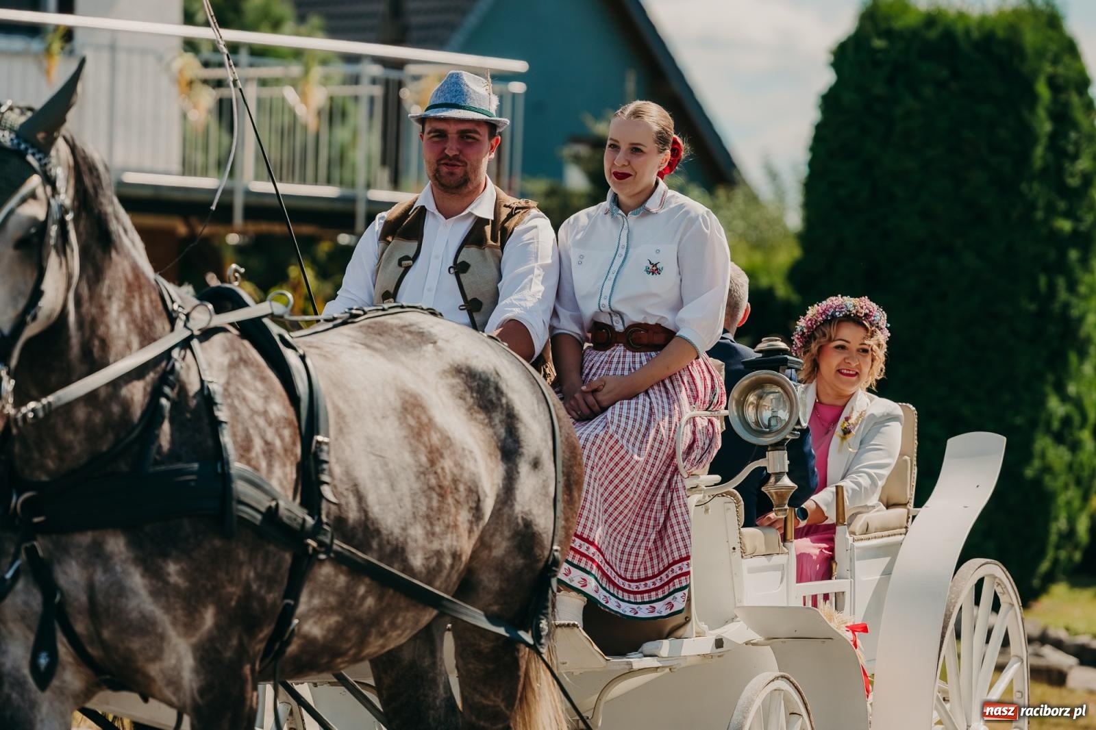 Zdjęcie w galerii na portalu naszraciborz.pl: Maków świętował plony – barwny korowód, konkursy i muzyka [FOTO i WIDEO] wiadomości z regionu