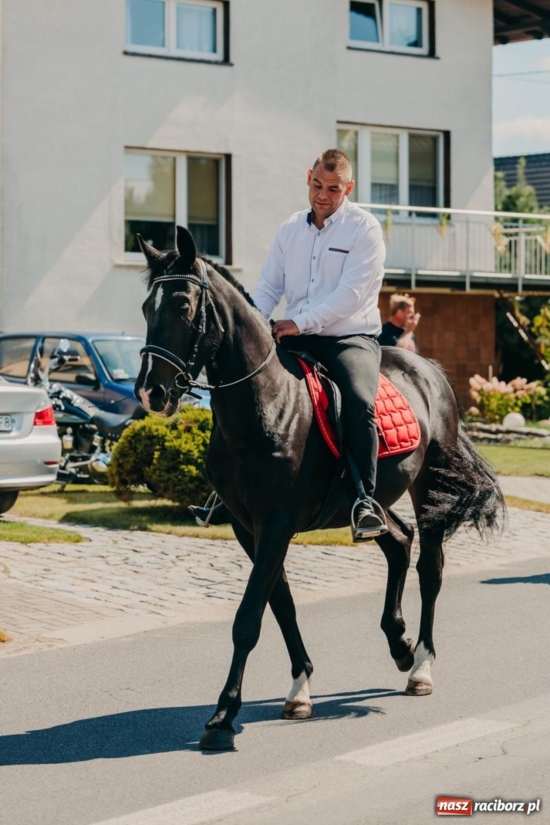Zdjęcie w galerii na portalu naszraciborz.pl: Maków świętował plony – barwny korowód, konkursy i muzyka [FOTO i WIDEO] wiadomości z regionu