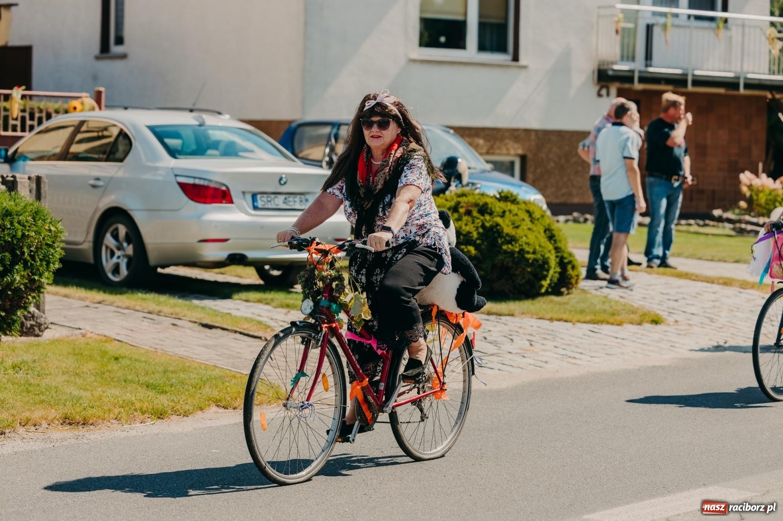 Zdjęcie w galerii na portalu naszraciborz.pl: Maków świętował plony – barwny korowód, konkursy i muzyka [FOTO i WIDEO] wiadomości z regionu