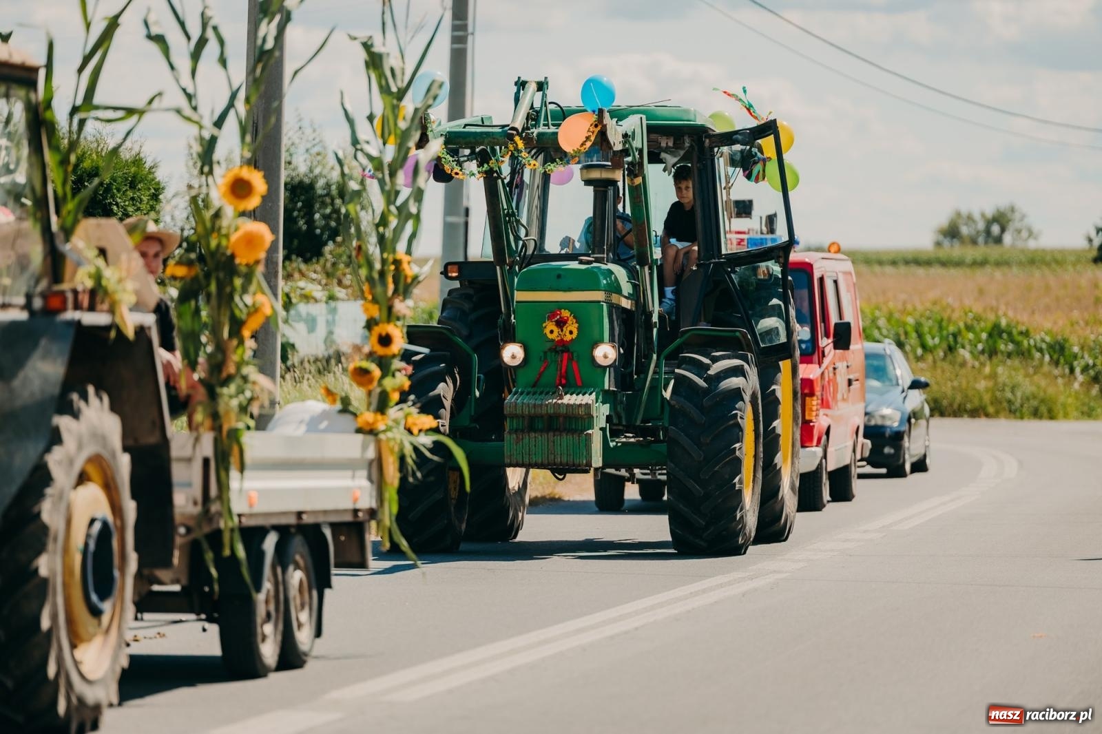 Zdjęcie w galerii na portalu naszraciborz.pl: Maków świętował plony – barwny korowód, konkursy i muzyka [FOTO i WIDEO] wiadomości z regionu
