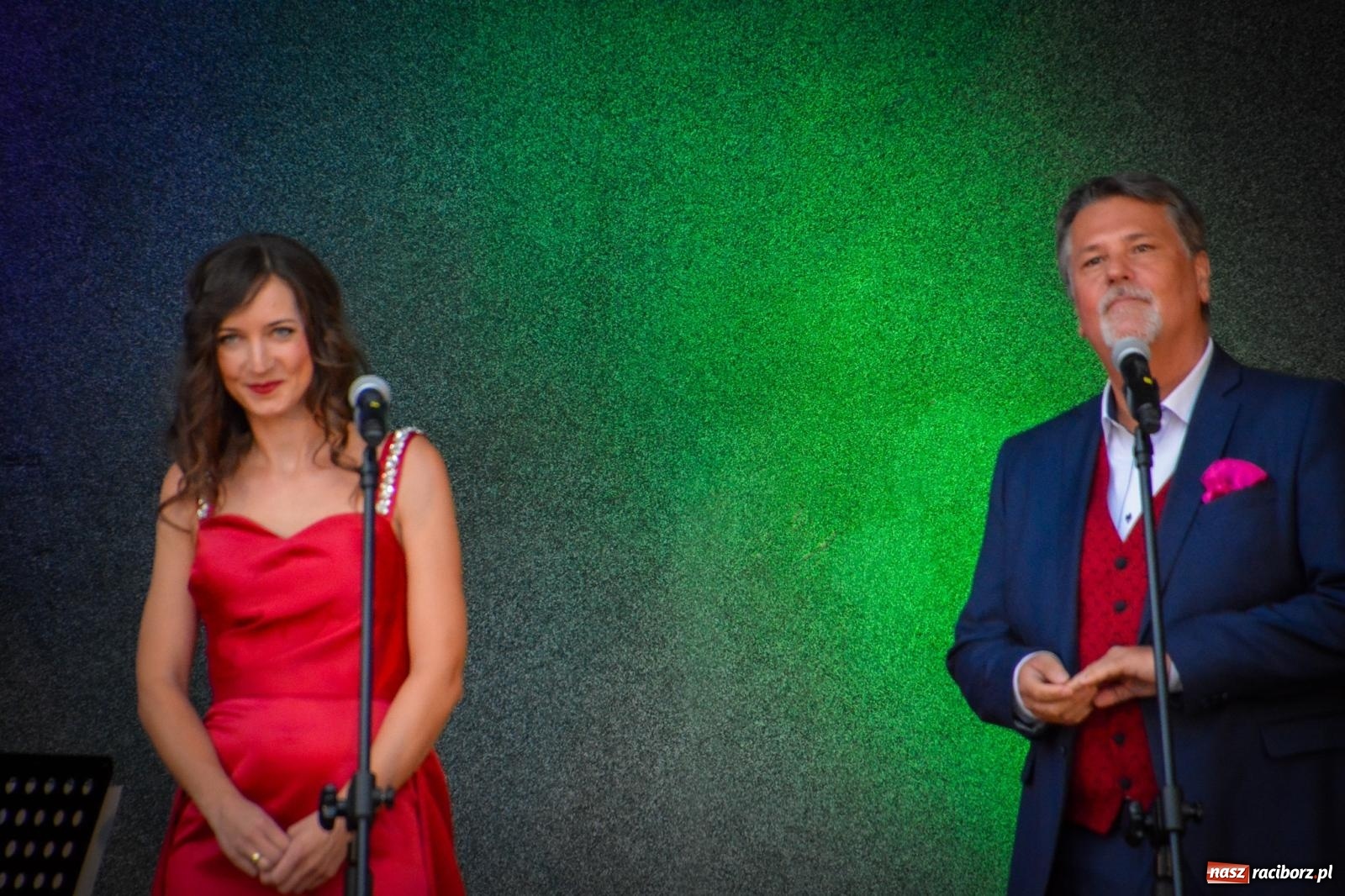 Zdjęcie w galerii na portalu naszraciborz.pl: Muzyczna podróż w krainę uśmiechu w parku im. Miasta Roth wiadomości z regionu