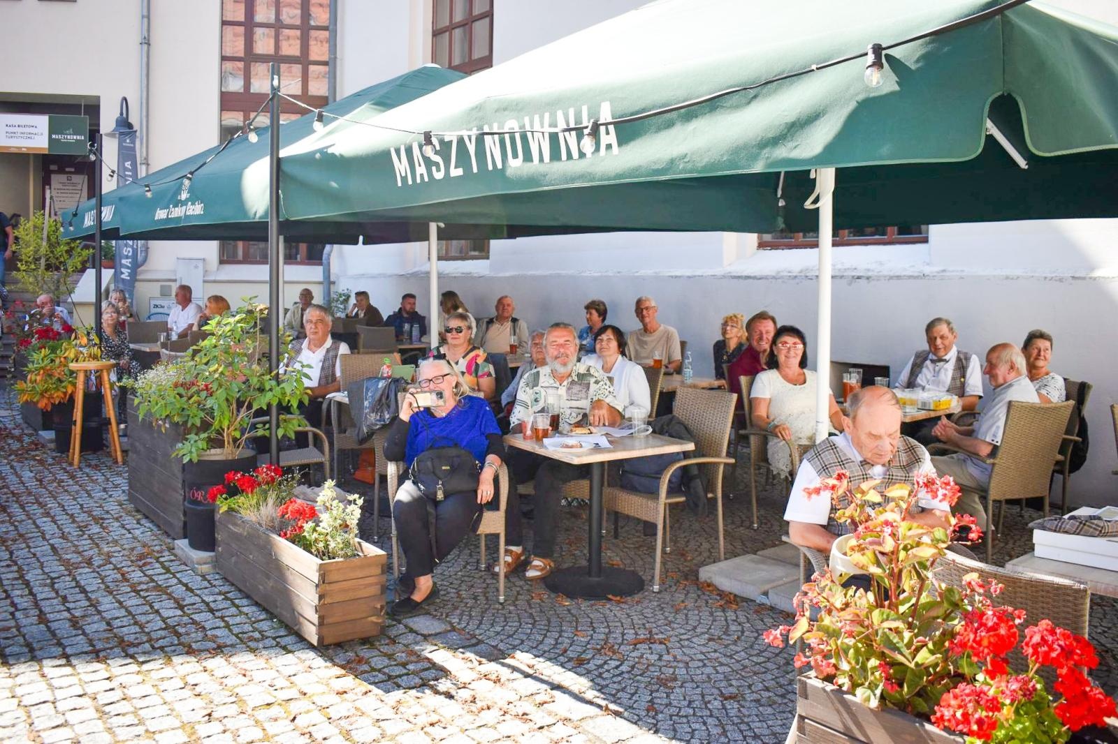 Zdjęcie w galerii na portalu naszraciborz.pl: Nasz kochany Śląsk. Biesiada na Zamku Piastowskim przyciągnęła tłumy wiadomości z regionu