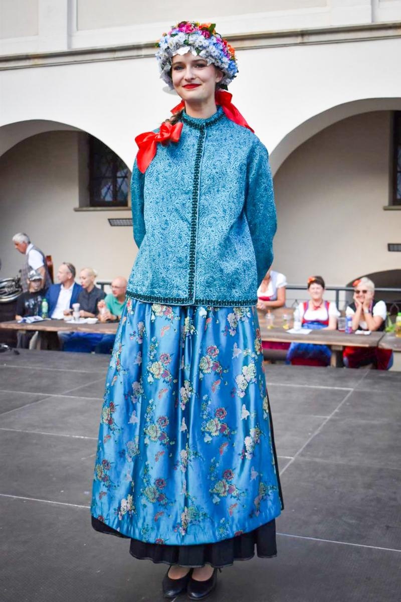 Zdjęcie w galerii na portalu naszraciborz.pl: Nasz kochany Śląsk. Biesiada na Zamku Piastowskim przyciągnęła tłumy wiadomości z regionu