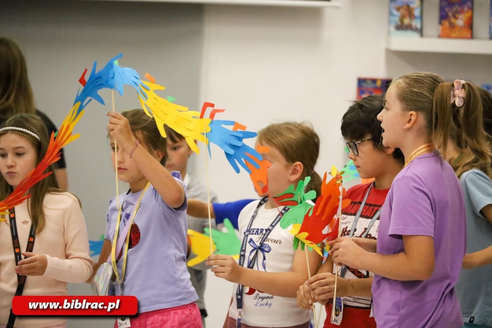 Zdjęcie w galerii na portalu naszraciborz.pl: Z Disneyem dookoła świata – ostatnie spotkanie stacjonarne w raciborskiej bibliotece wiadomości z regionu