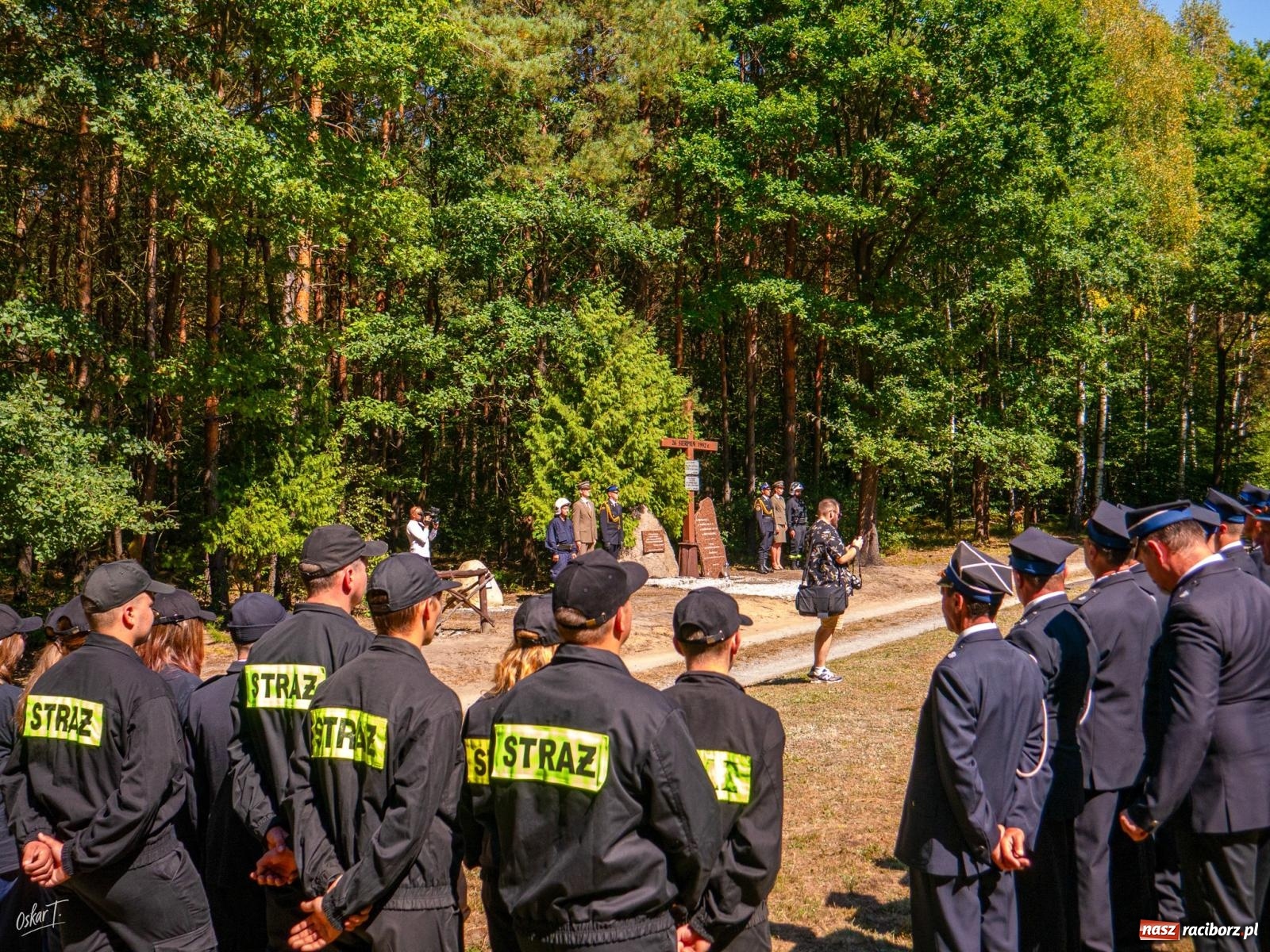 Zdjęcie w galerii na portalu naszraciborz.pl: 33. rocznica wielkiego pożaru lasów w Kuźni Raciborskiej – hołd dla bohaterów [FOTO i WIDEO] wiadomości z regionu