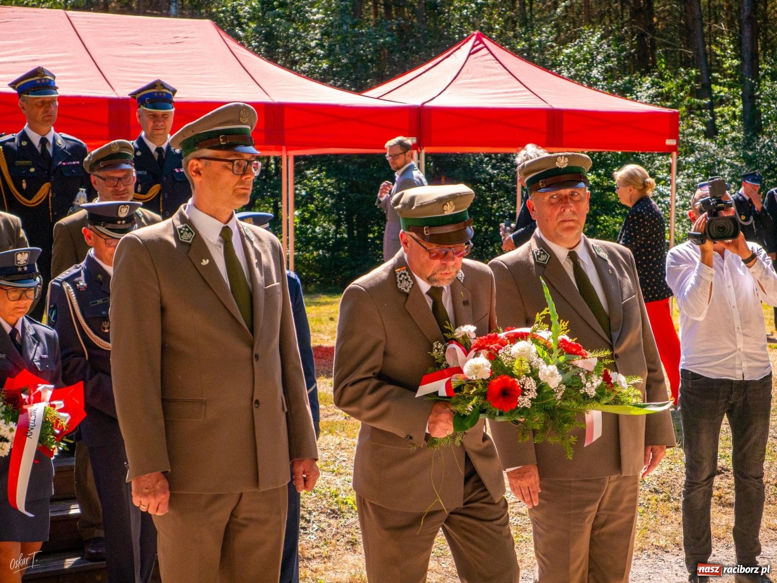 Zdjęcie w galerii na portalu naszraciborz.pl: 33. rocznica wielkiego pożaru lasów w Kuźni Raciborskiej – hołd dla bohaterów [FOTO i WIDEO] wiadomości z regionu