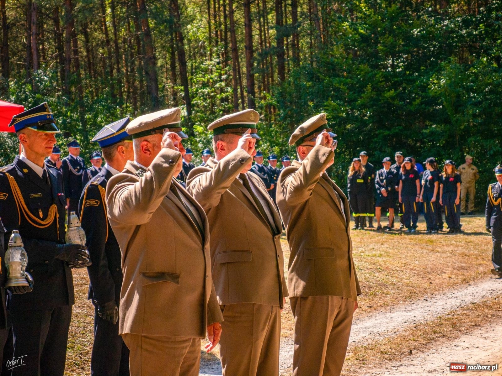 Zdjęcie w galerii na portalu naszraciborz.pl: 33. rocznica wielkiego pożaru lasów w Kuźni Raciborskiej – hołd dla bohaterów [FOTO i WIDEO] wiadomości z regionu