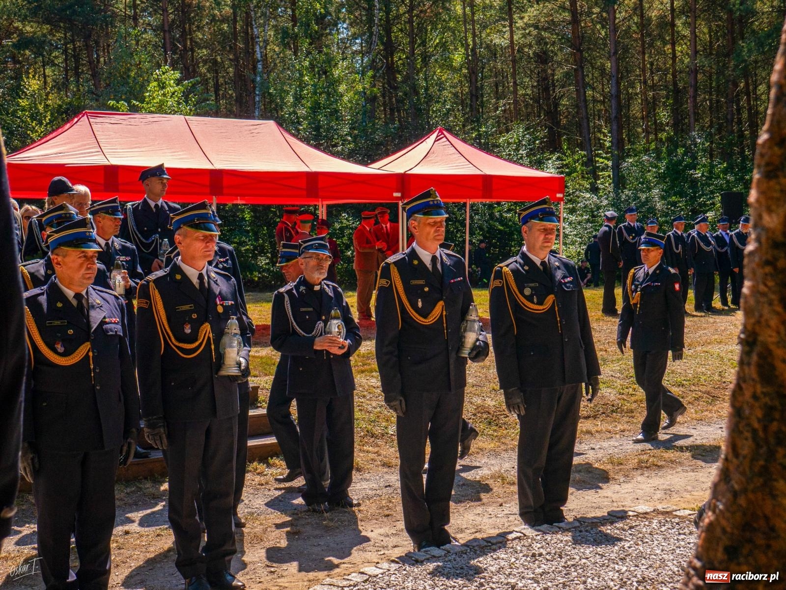Zdjęcie w galerii na portalu naszraciborz.pl: 33. rocznica wielkiego pożaru lasów w Kuźni Raciborskiej – hołd dla bohaterów [FOTO i WIDEO] wiadomości z regionu