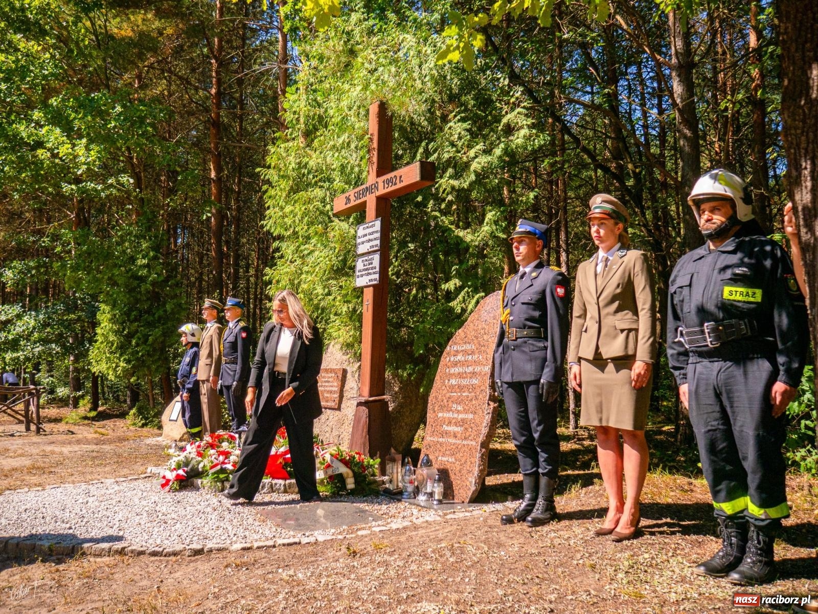 Zdjęcie w galerii na portalu naszraciborz.pl: 33. rocznica wielkiego pożaru lasów w Kuźni Raciborskiej – hołd dla bohaterów [FOTO i WIDEO] wiadomości z regionu