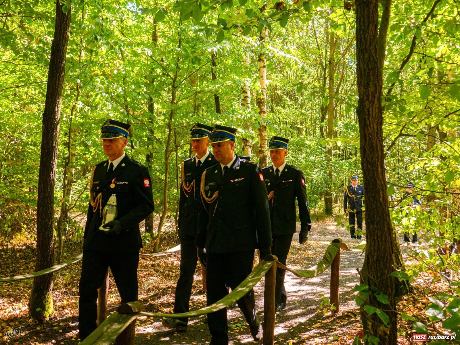 Zdjęcie w galerii na portalu naszraciborz.pl: 33. rocznica wielkiego pożaru lasów w Kuźni Raciborskiej – hołd dla bohaterów [FOTO i WIDEO] wiadomości z regionu
