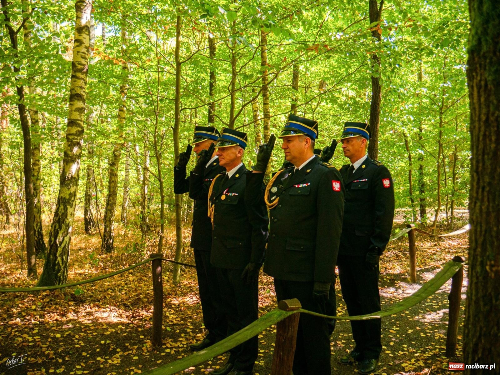 Zdjęcie w galerii na portalu naszraciborz.pl: 33. rocznica wielkiego pożaru lasów w Kuźni Raciborskiej – hołd dla bohaterów [FOTO i WIDEO] wiadomości z regionu