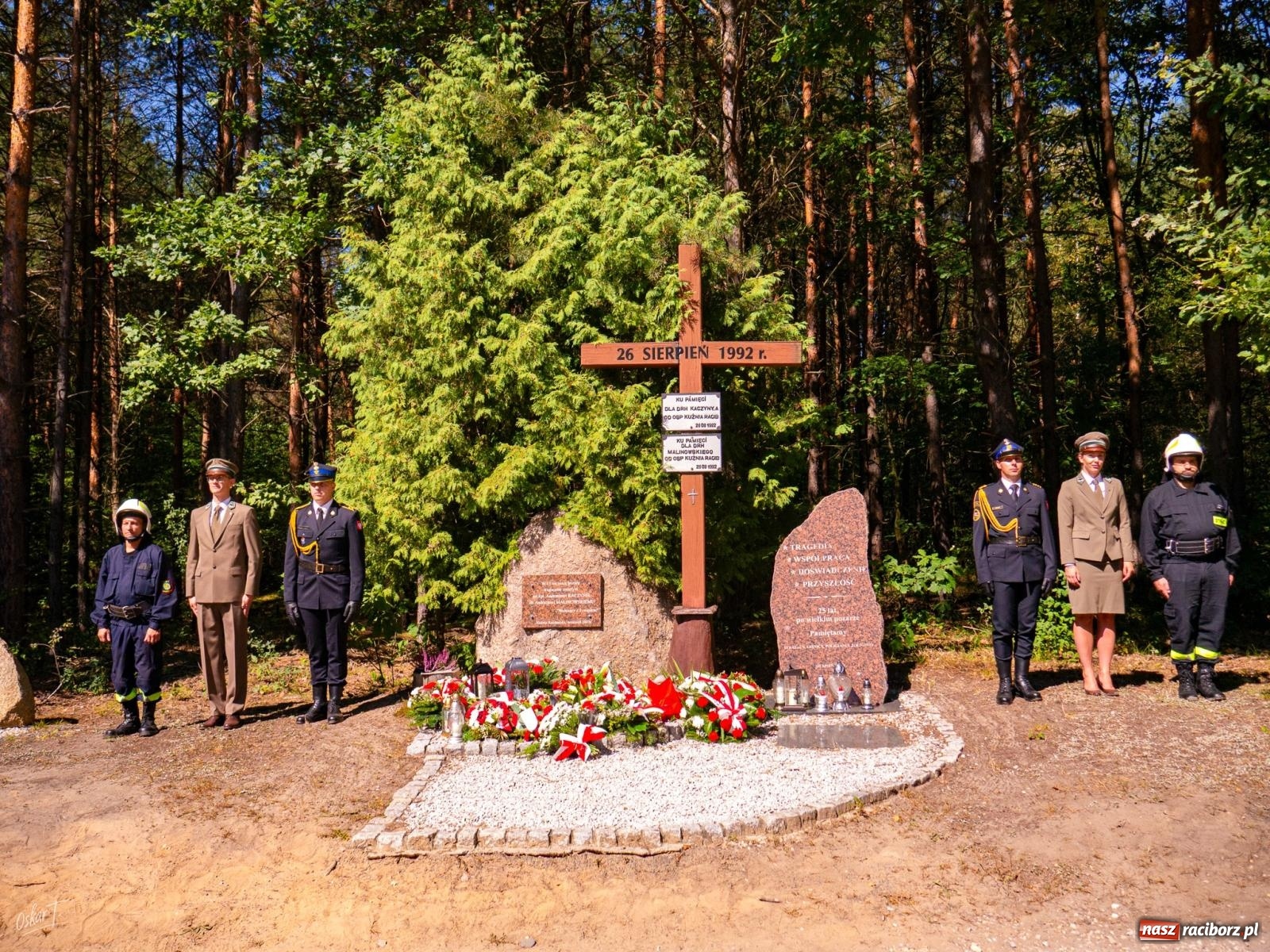 Zdjęcie w galerii na portalu naszraciborz.pl: 33. rocznica wielkiego pożaru lasów w Kuźni Raciborskiej – hołd dla bohaterów [FOTO i WIDEO] wiadomości z regionu