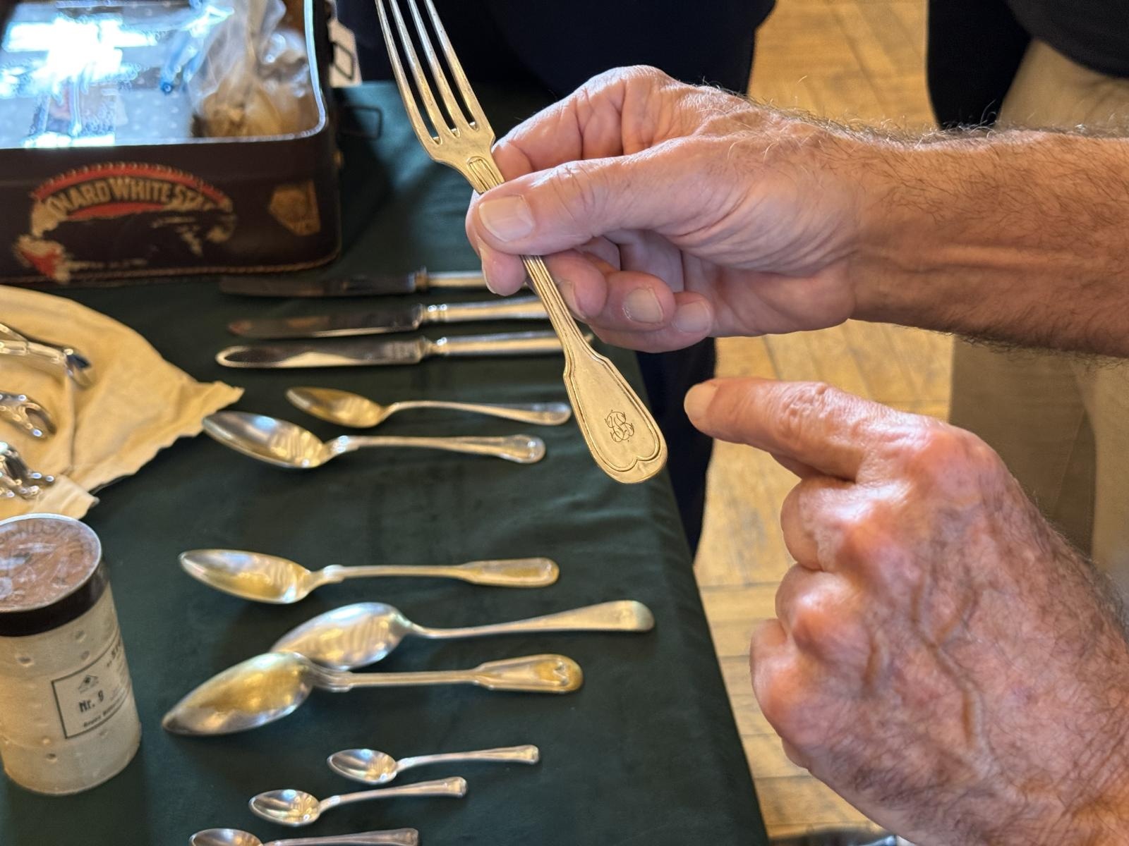 Zdjęcie w galerii na portalu naszraciborz.pl: Cenne pamiątki trafiły do raciborskiego Muzeum wiadomości z regionu