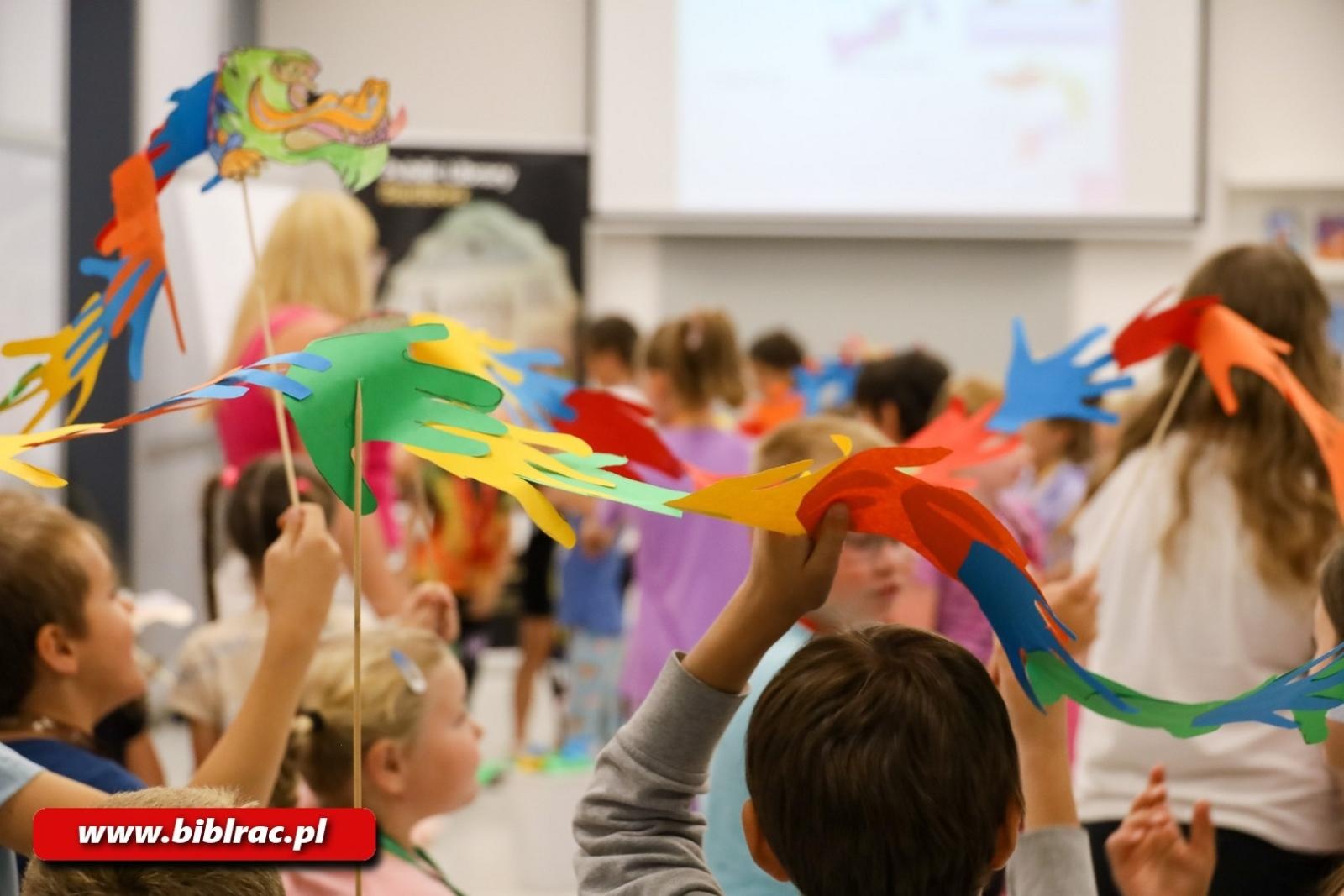 Zdjęcie w galerii na portalu naszraciborz.pl: Z Disneyem dookoła świata – ostatnie spotkanie stacjonarne w raciborskiej bibliotece wiadomości z regionu