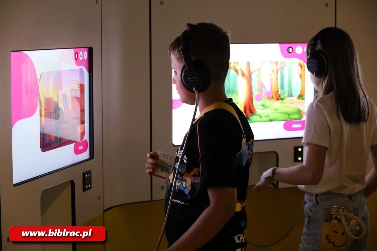 Zdjęcie w galerii na portalu naszraciborz.pl: Mamma Mia! Uczestnicy Lata z Biblioteką na wycieczce w Studiu Filmów Rysunkowych wiadomości z regionu