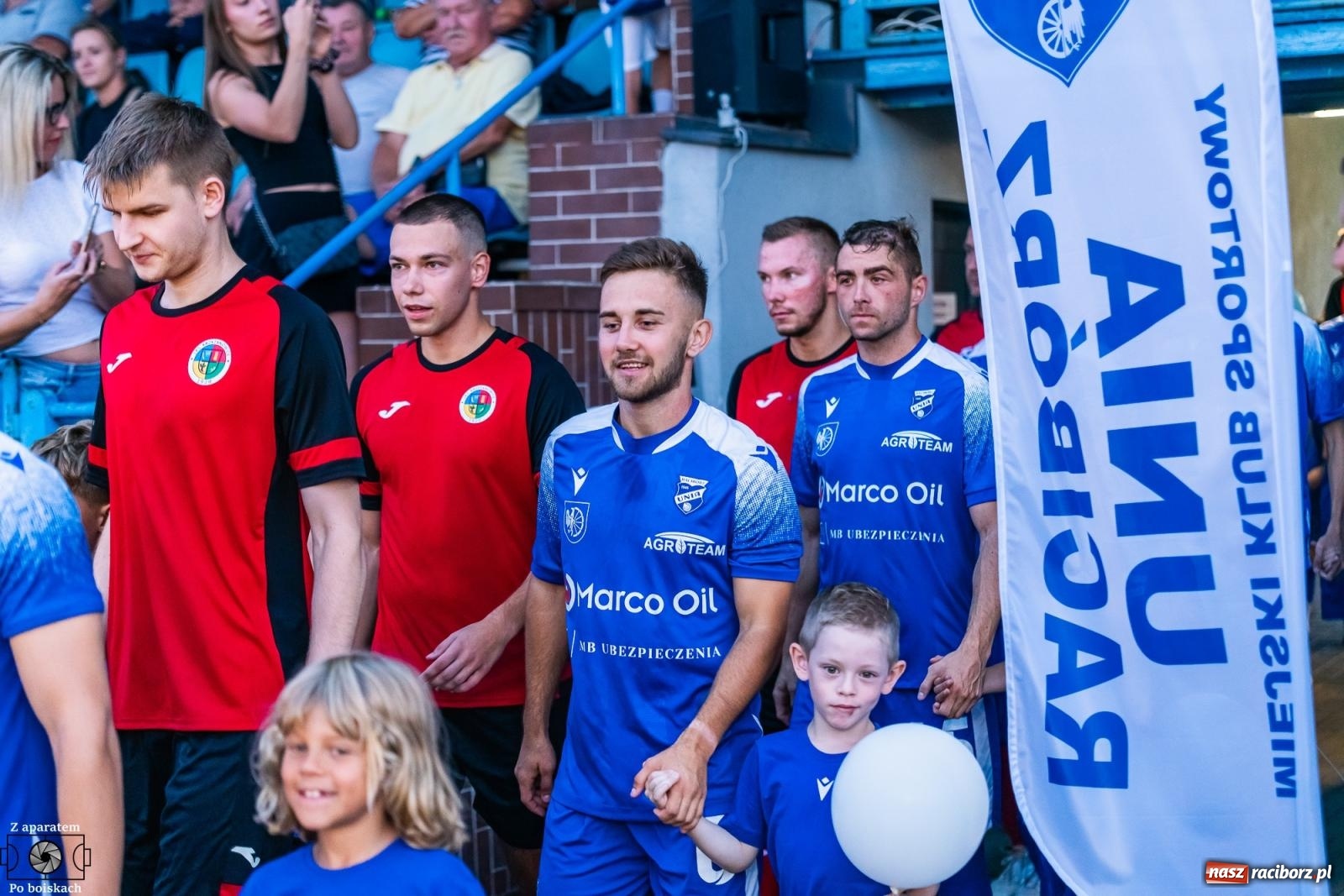 Zdjęcie w galerii na portalu naszraciborz.pl: Tłumy na derbach powiatu. Unia Racibórz liderem klasy okręgowej [FOTO] wiadomości z regionu