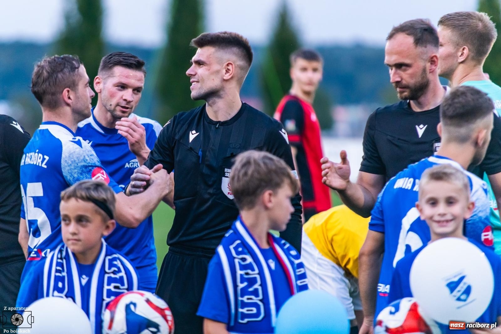 Zdjęcie w galerii na portalu naszraciborz.pl: Tłumy na derbach powiatu. Unia Racibórz liderem klasy okręgowej [FOTO] wiadomości z regionu