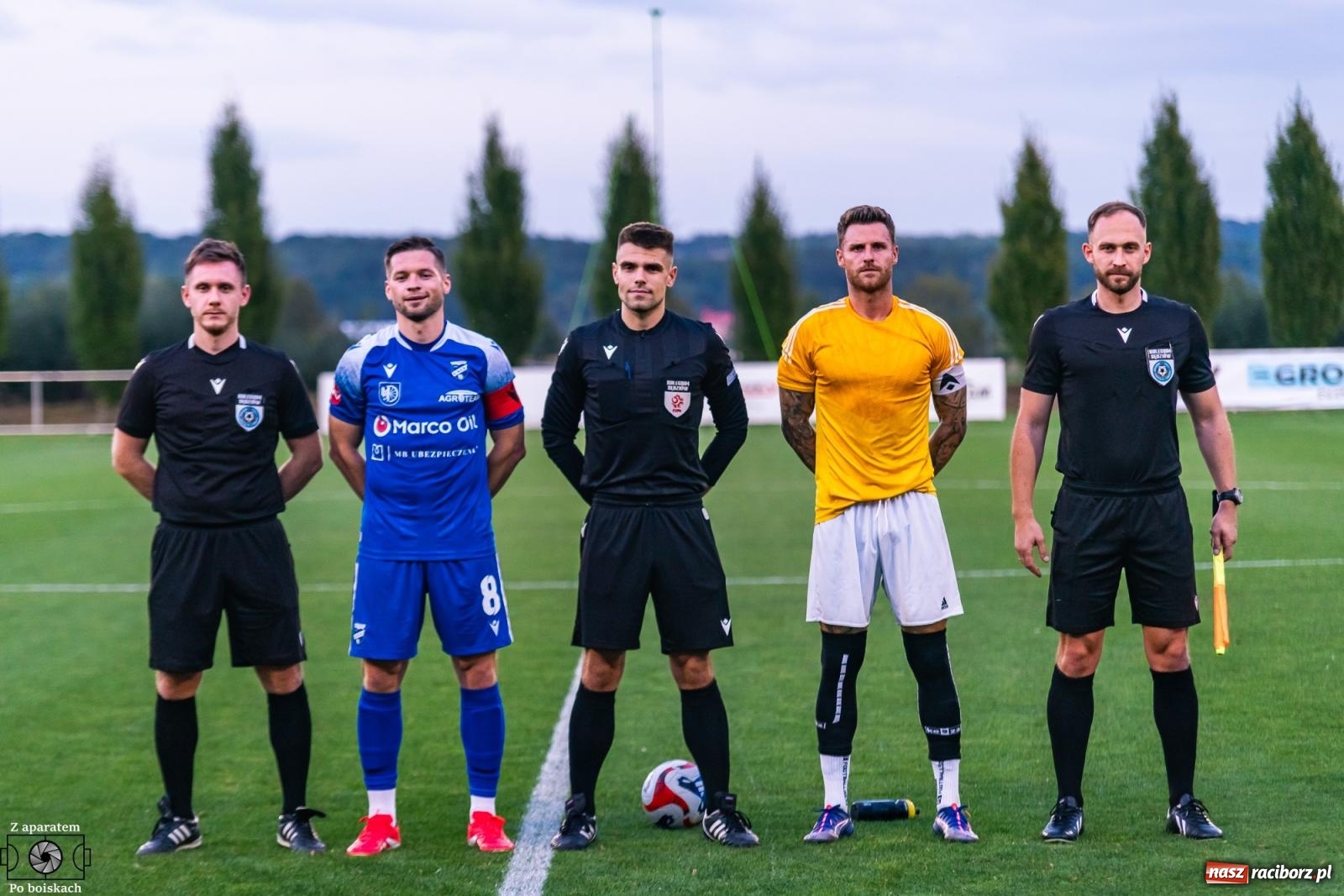 Zdjęcie w galerii na portalu naszraciborz.pl: Tłumy na derbach powiatu. Unia Racibórz liderem klasy okręgowej [FOTO] wiadomości z regionu