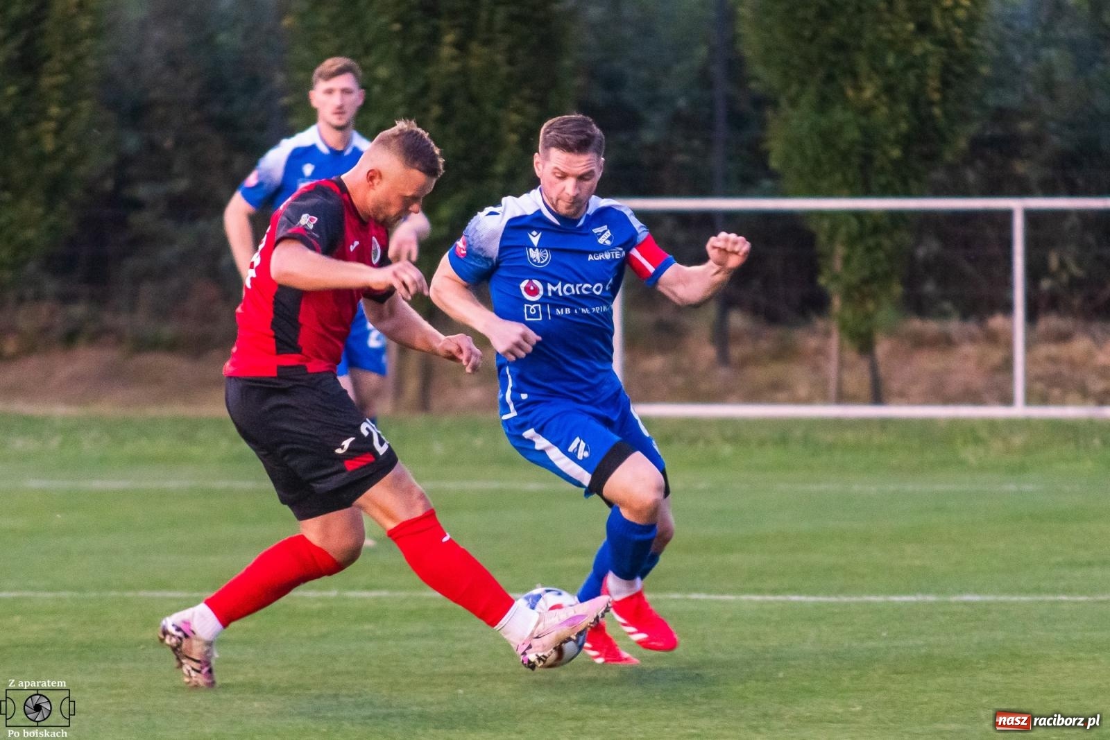 Zdjęcie w galerii na portalu naszraciborz.pl: Tłumy na derbach powiatu. Unia Racibórz liderem klasy okręgowej [FOTO] wiadomości z regionu