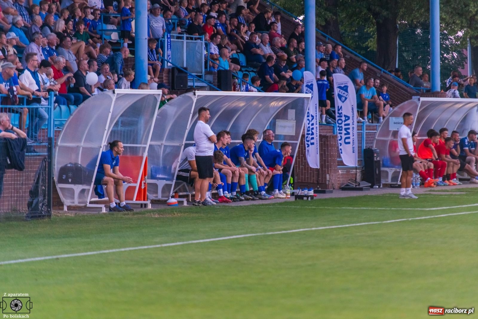 Zdjęcie w galerii na portalu naszraciborz.pl: Tłumy na derbach powiatu. Unia Racibórz liderem klasy okręgowej [FOTO] wiadomości z regionu