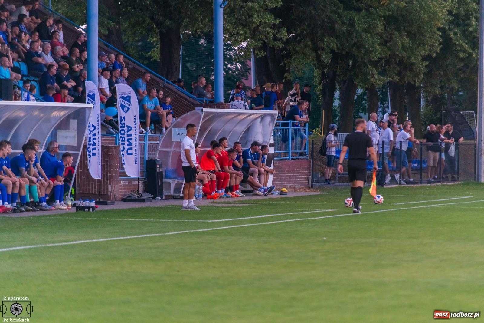 Zdjęcie w galerii na portalu naszraciborz.pl: Tłumy na derbach powiatu. Unia Racibórz liderem klasy okręgowej [FOTO] wiadomości z regionu