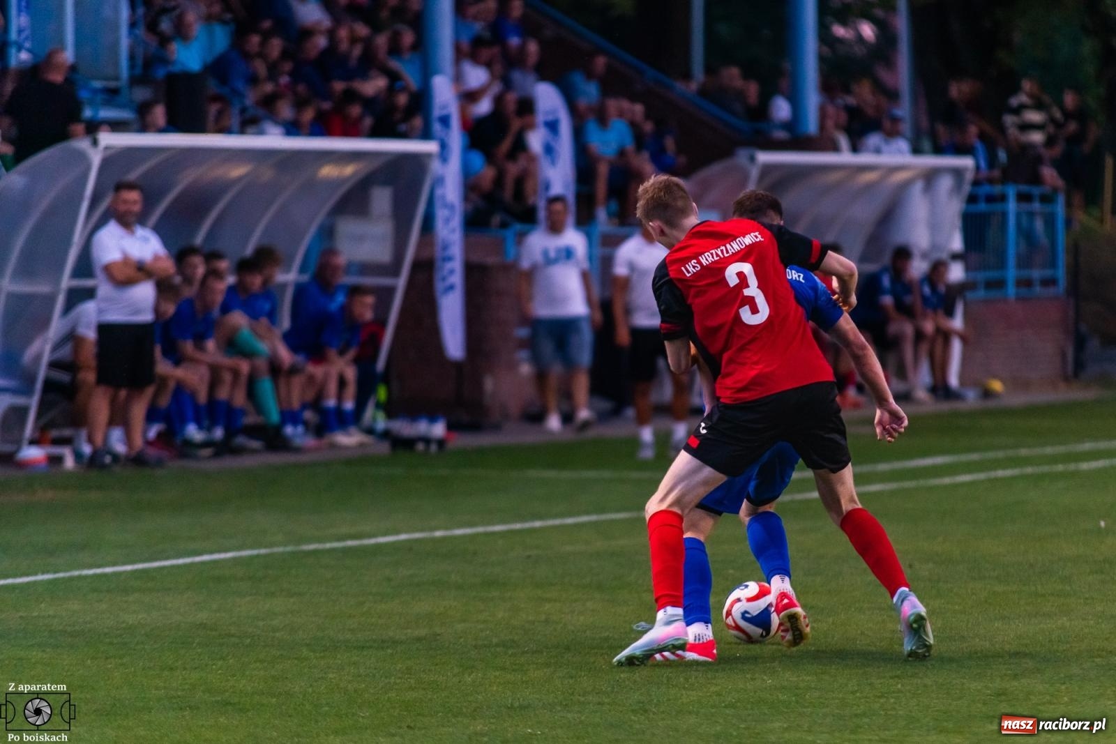 Zdjęcie w galerii na portalu naszraciborz.pl: Tłumy na derbach powiatu. Unia Racibórz liderem klasy okręgowej [FOTO] wiadomości z regionu