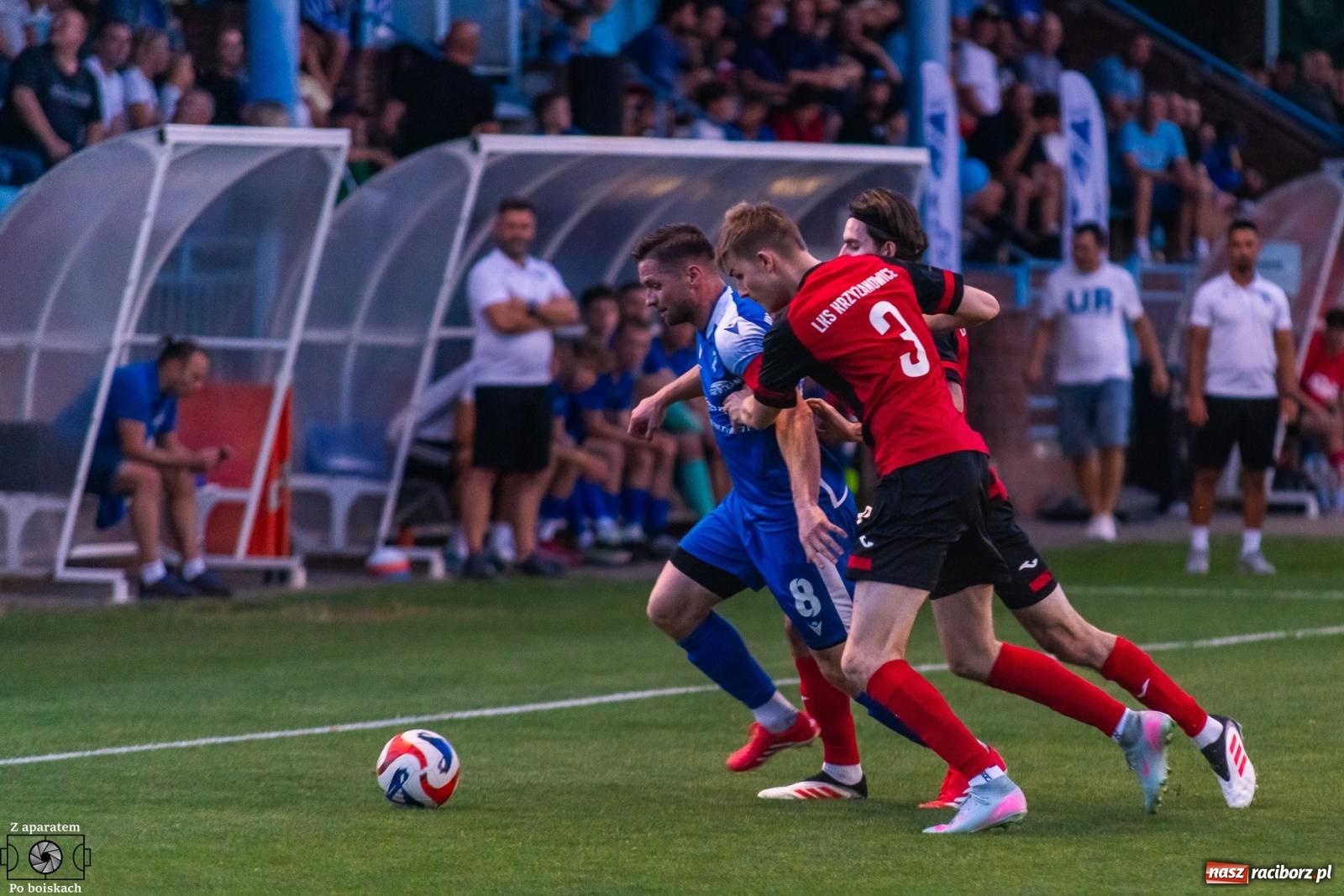 Zdjęcie w galerii na portalu naszraciborz.pl: Tłumy na derbach powiatu. Unia Racibórz liderem klasy okręgowej [FOTO] wiadomości z regionu