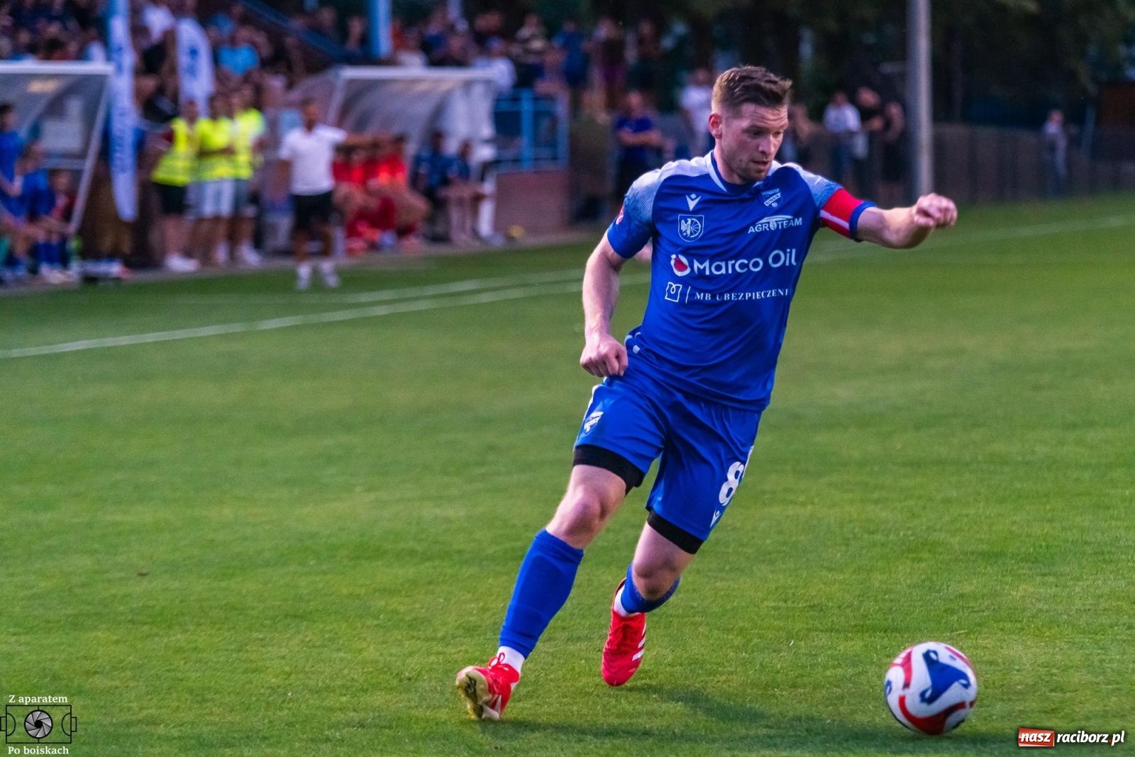 Zdjęcie w galerii na portalu naszraciborz.pl: Tłumy na derbach powiatu. Unia Racibórz liderem klasy okręgowej [FOTO] wiadomości z regionu