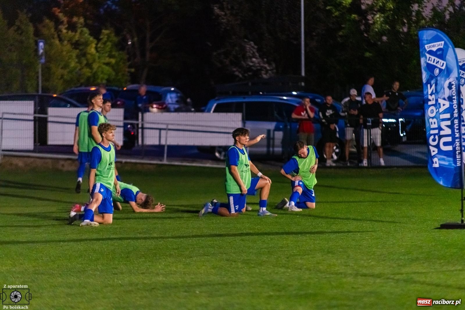 Zdjęcie w galerii na portalu naszraciborz.pl: Tłumy na derbach powiatu. Unia Racibórz liderem klasy okręgowej [FOTO] wiadomości z regionu