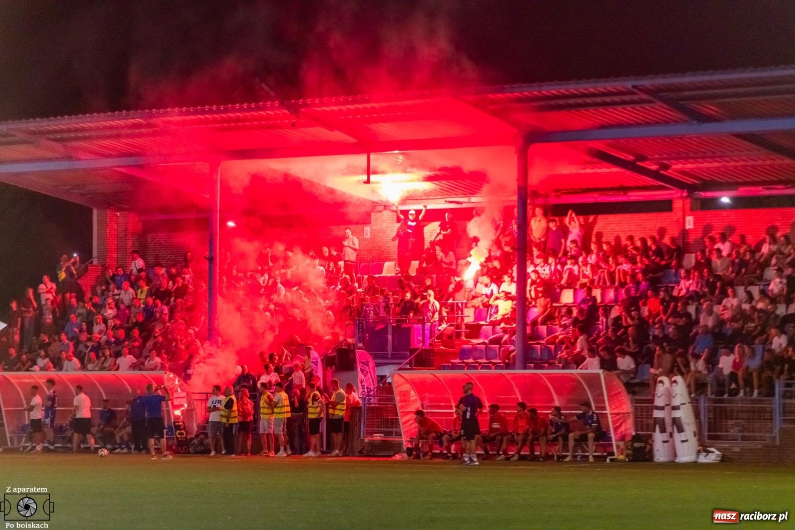 Zdjęcie w galerii na portalu naszraciborz.pl: Tłumy na derbach powiatu. Unia Racibórz liderem klasy okręgowej [FOTO] wiadomości z regionu