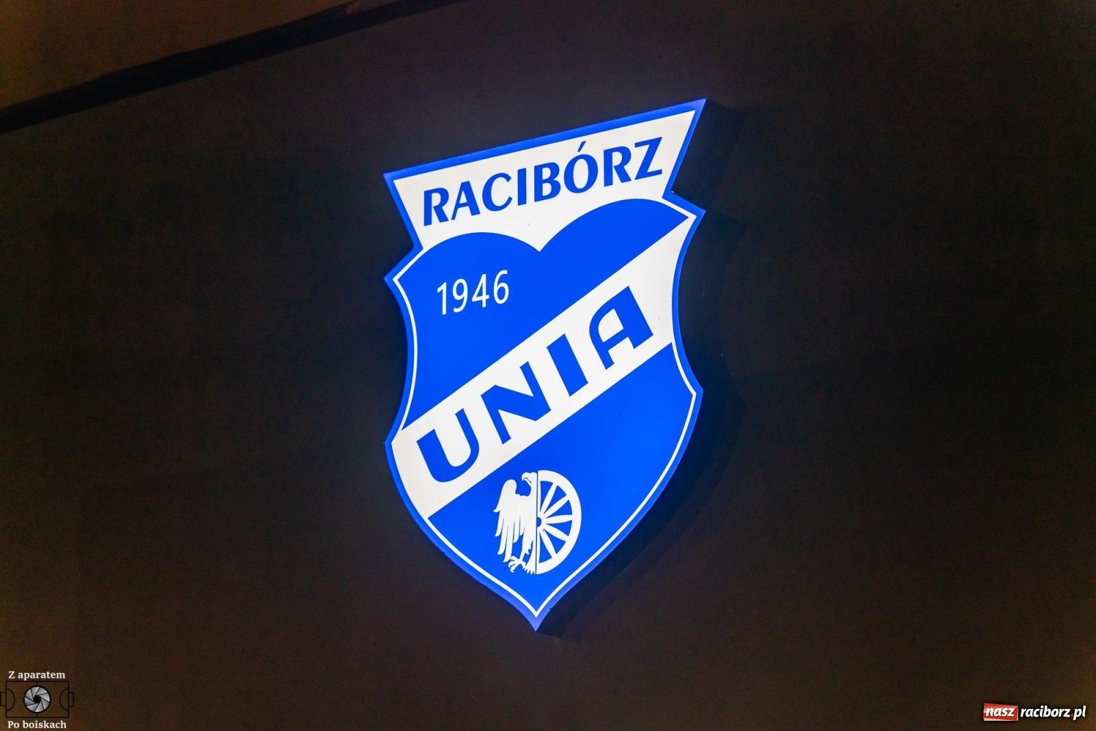 Zdjęcie w galerii na portalu naszraciborz.pl: Tłumy na derbach powiatu. Unia Racibórz liderem klasy okręgowej [FOTO] wiadomości z regionu