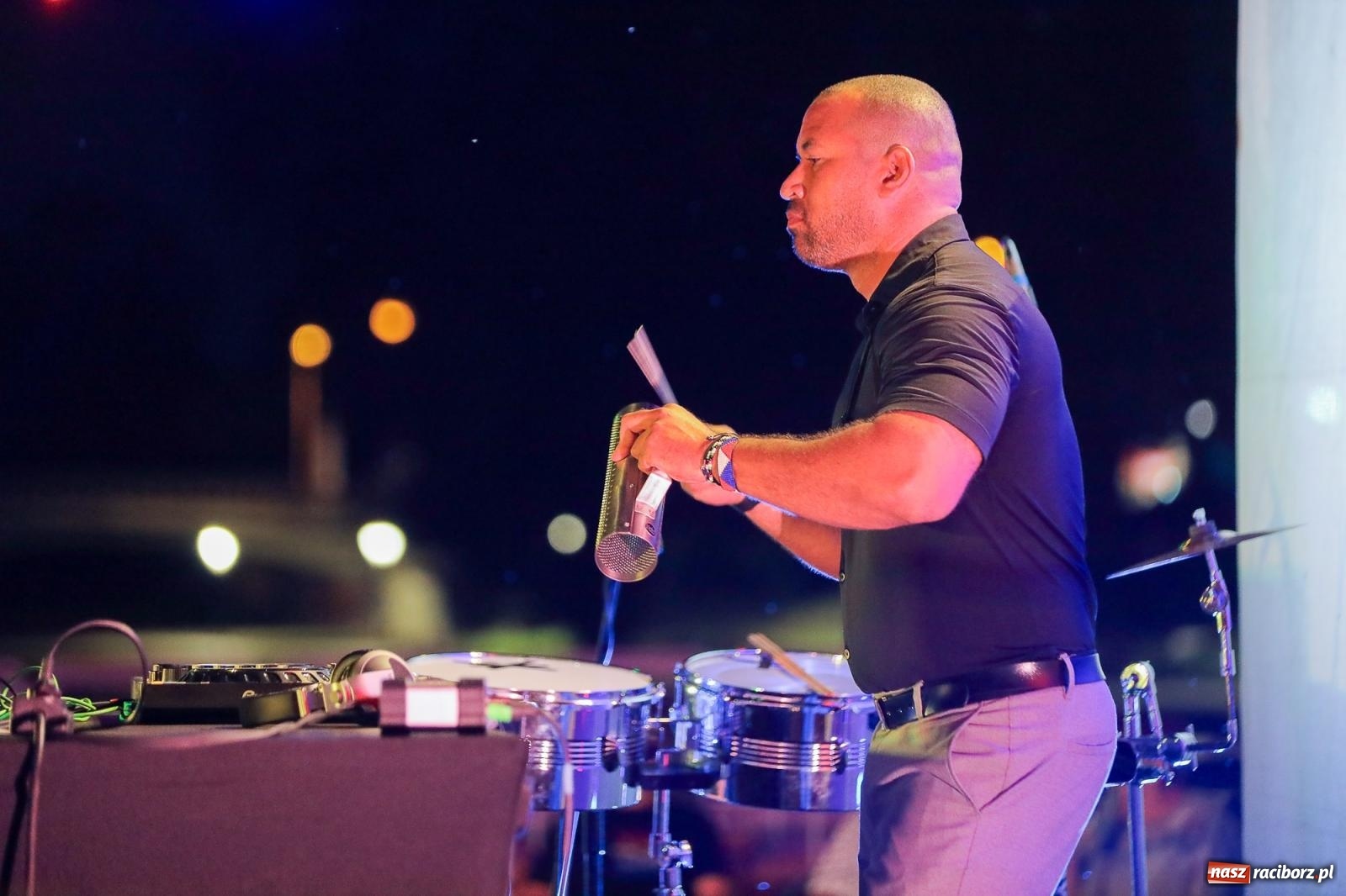 Zdjęcie w galerii na portalu naszraciborz.pl: Potańcówka kubańska na bulwarach przyciągnęła tłumy miłośników latino wiadomości z regionu