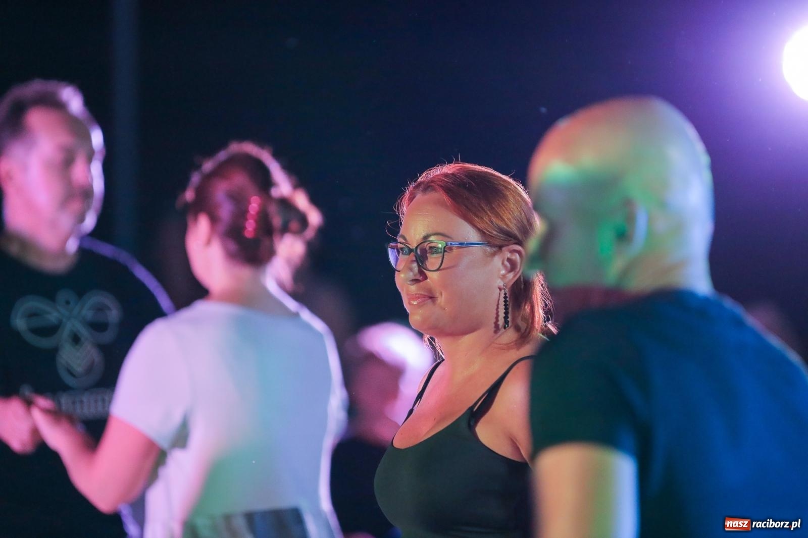 Zdjęcie w galerii na portalu naszraciborz.pl: Potańcówka kubańska na bulwarach przyciągnęła tłumy miłośników latino wiadomości z regionu