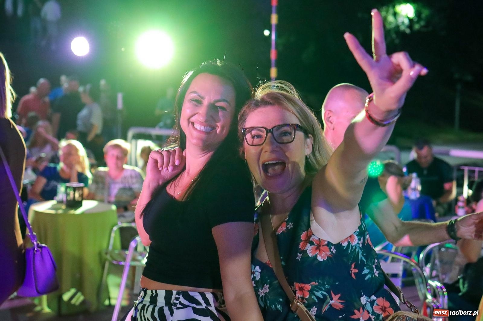 Zdjęcie w galerii na portalu naszraciborz.pl: Potańcówka kubańska na bulwarach przyciągnęła tłumy miłośników latino wiadomości z regionu