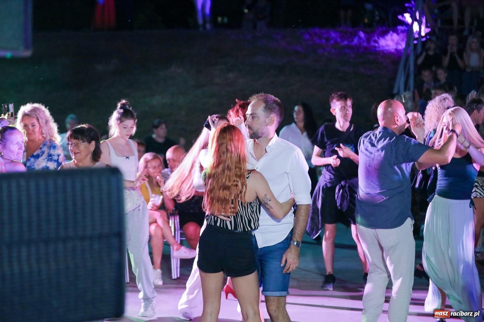 Zdjęcie w galerii na portalu naszraciborz.pl: Potańcówka kubańska na bulwarach przyciągnęła tłumy miłośników latino wiadomości z regionu