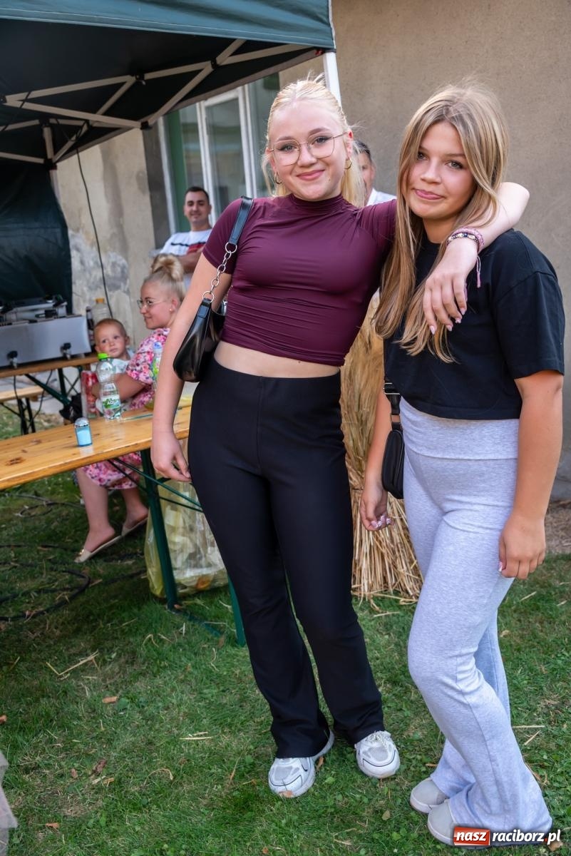 Zdjęcie w galerii na portalu naszraciborz.pl: Wkręceni w klimat. Sąsiedzki piknik ekologiczny w Bojanowie wiadomości z regionu