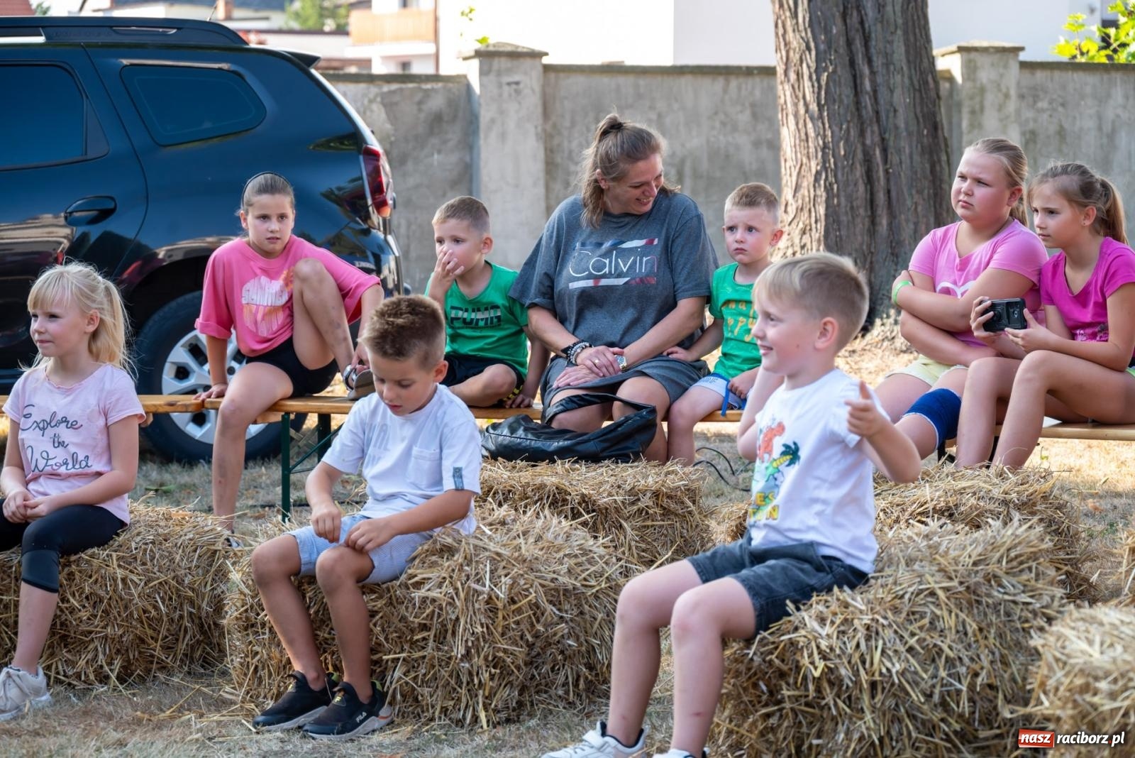 Zdjęcie w galerii na portalu naszraciborz.pl: Wkręceni w klimat. Sąsiedzki piknik ekologiczny w Bojanowie wiadomości z regionu