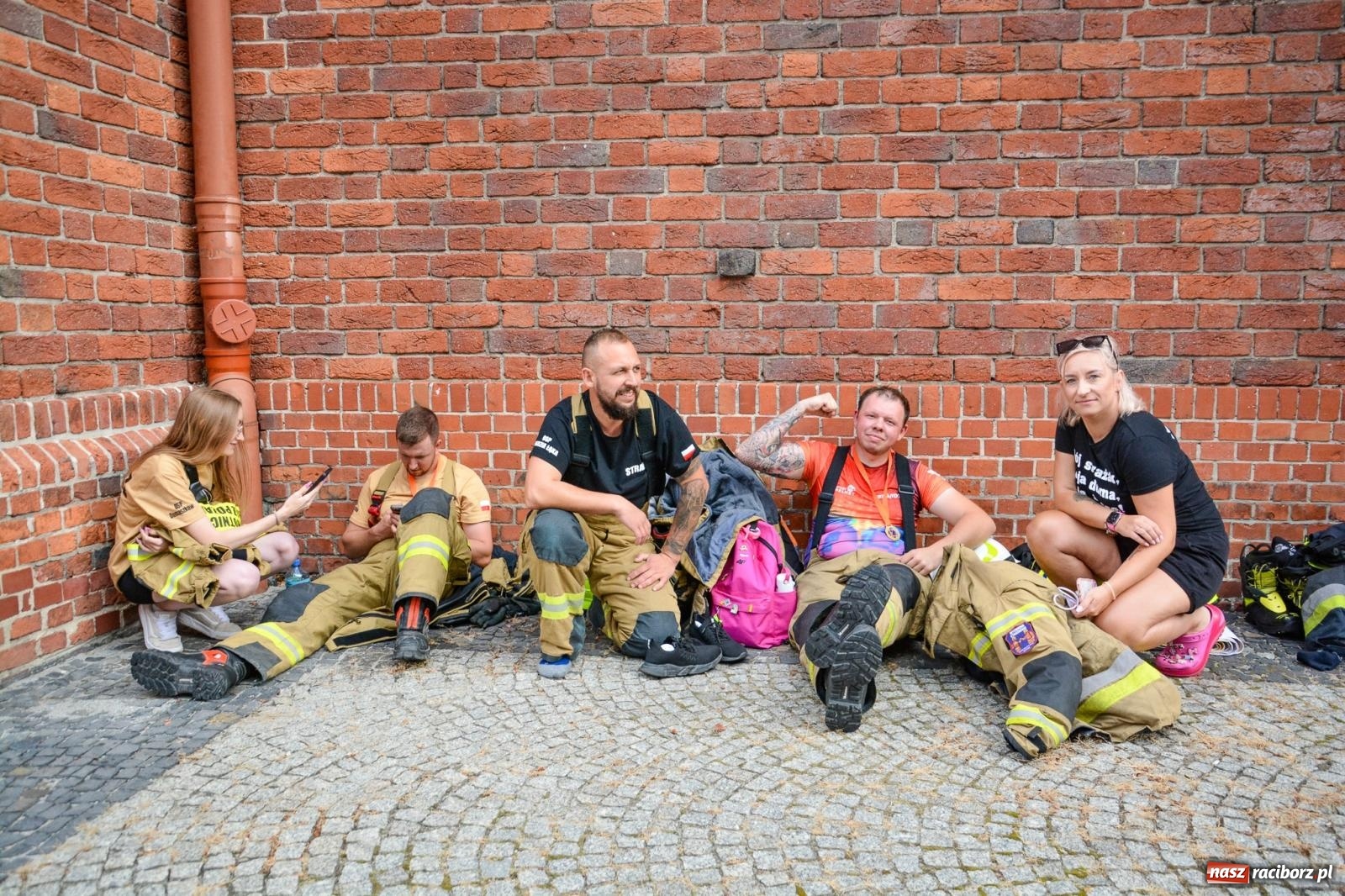 Zdjęcie w galerii na portalu naszraciborz.pl: Najtwardsi strażacy w akcji – siódma edycja Toughest Firefighter Racibórz na Placu Dominikańskim [FOTO i WIDEO] wiadomości z regionu