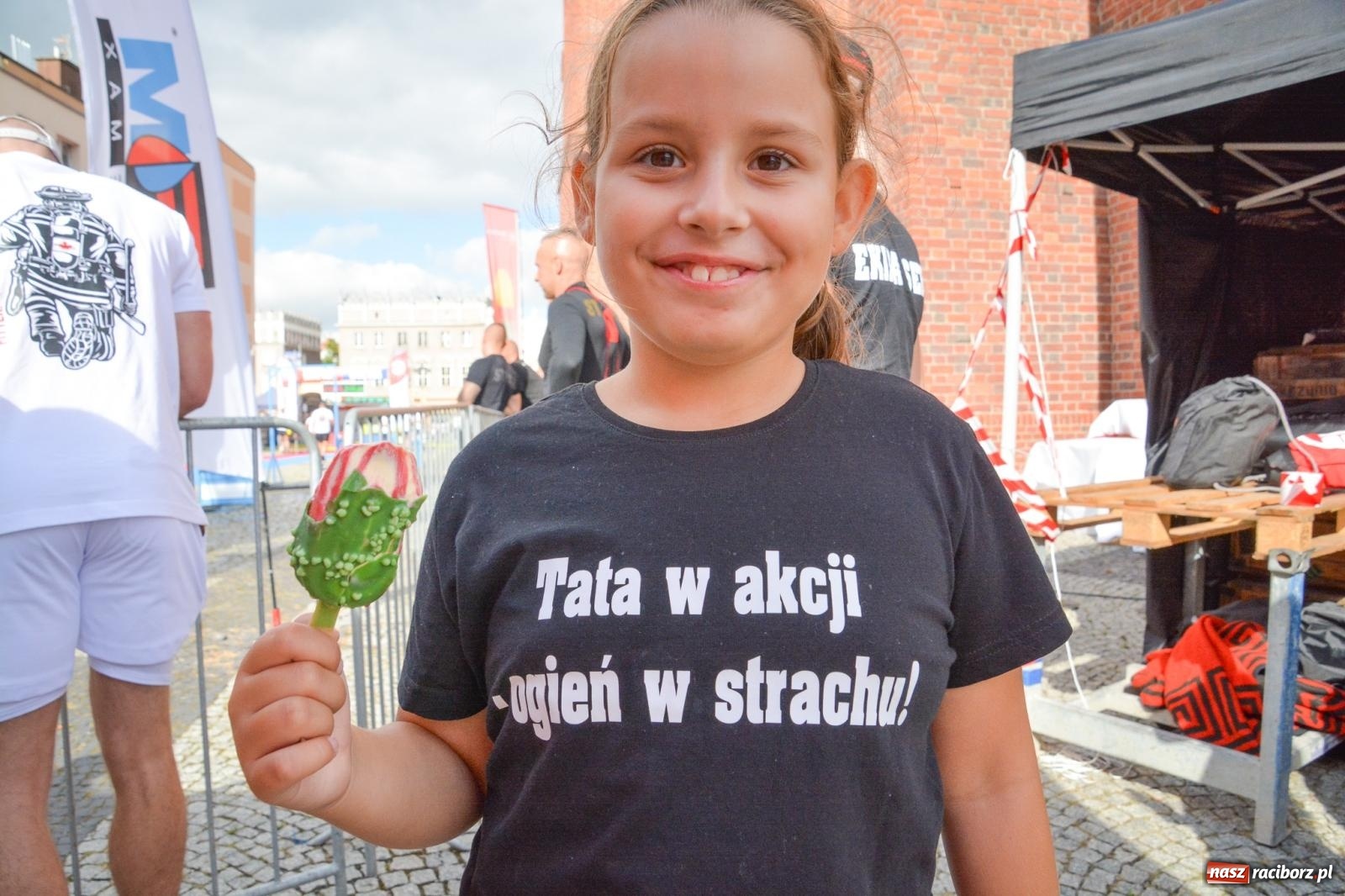 Zdjęcie w galerii na portalu naszraciborz.pl: Najtwardsi strażacy w akcji – siódma edycja Toughest Firefighter Racibórz na Placu Dominikańskim [FOTO i WIDEO] wiadomości z regionu